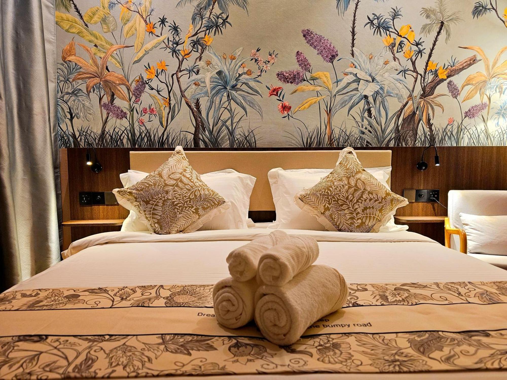 The Palm Suite At Lava Mansion George Town Eksteriør bilde